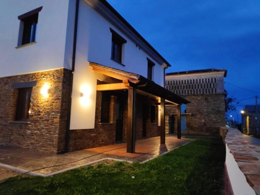 Apartamentos Rurales Lola Penarronda Castropol Exteriör bild